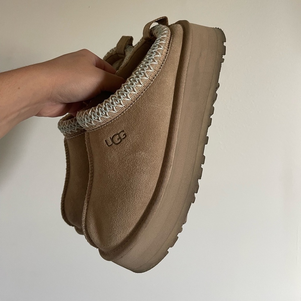 Ugg Tazz
